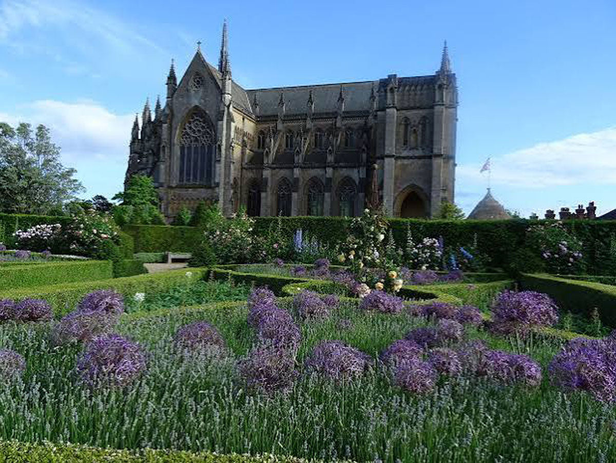 Arundel Castle & Gardens Day Trip - Sunday 29th August 2027