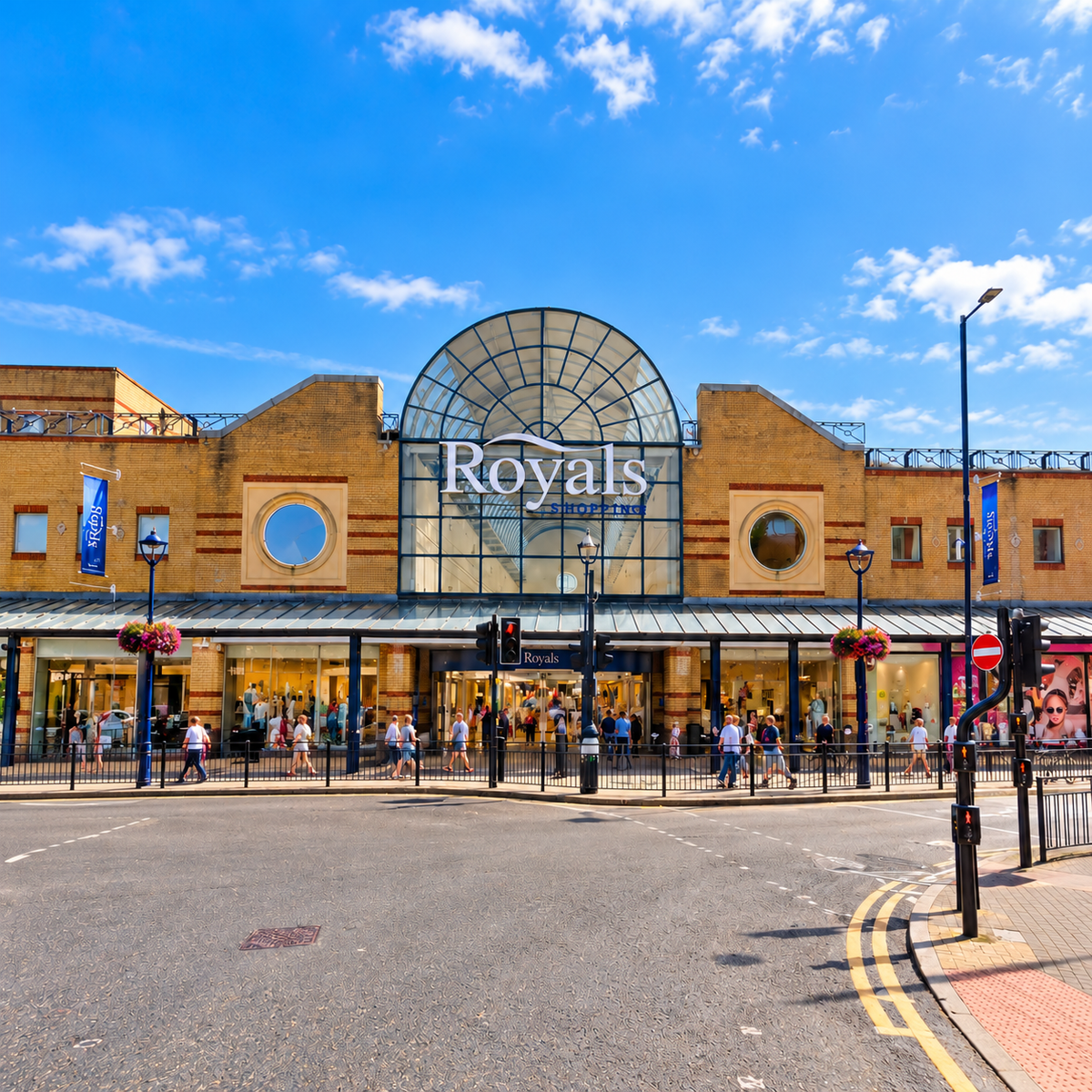 Southend Coastal Day Trip - Monday 5th July 2027