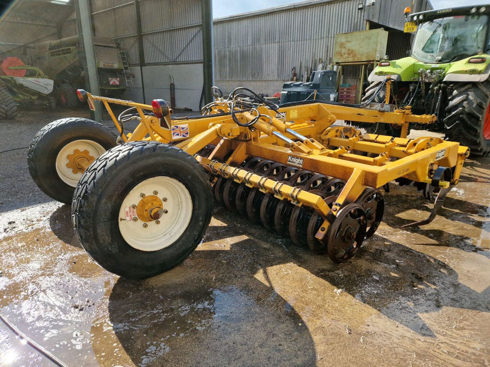 KNIGHT FARM MACHINERY XACT - 2008