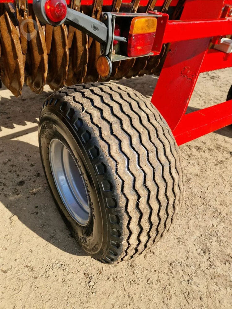 HE-VA TRIPLE-TILLER - 2011