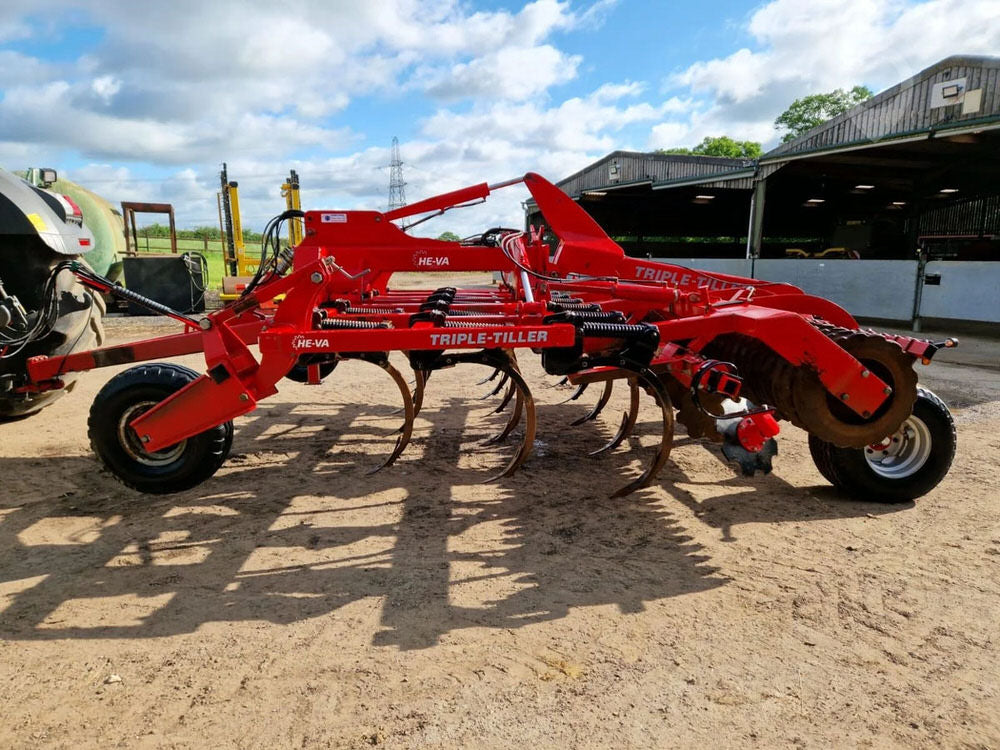 HE-VA TRIPLE-TILLER - 2011