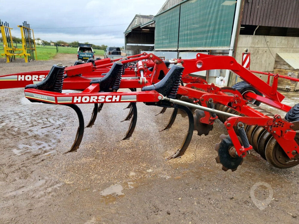 HORSCH TERRANO 4FX - 2011