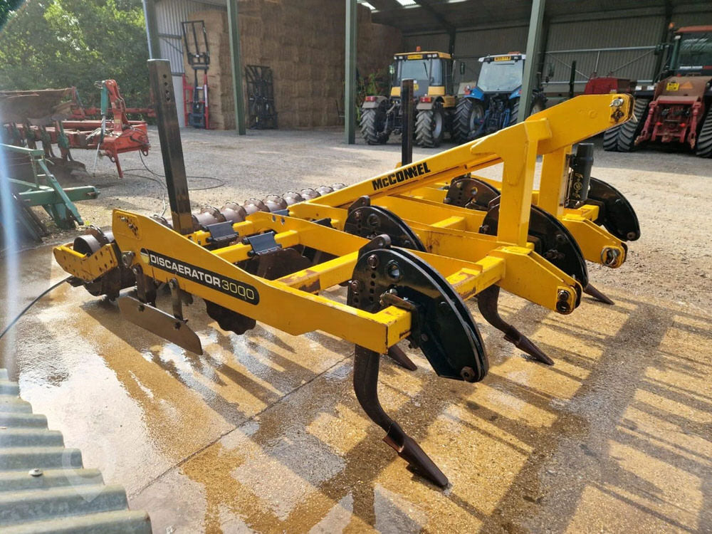 MCCONNEL DISCAERATOR 3000 - 2011