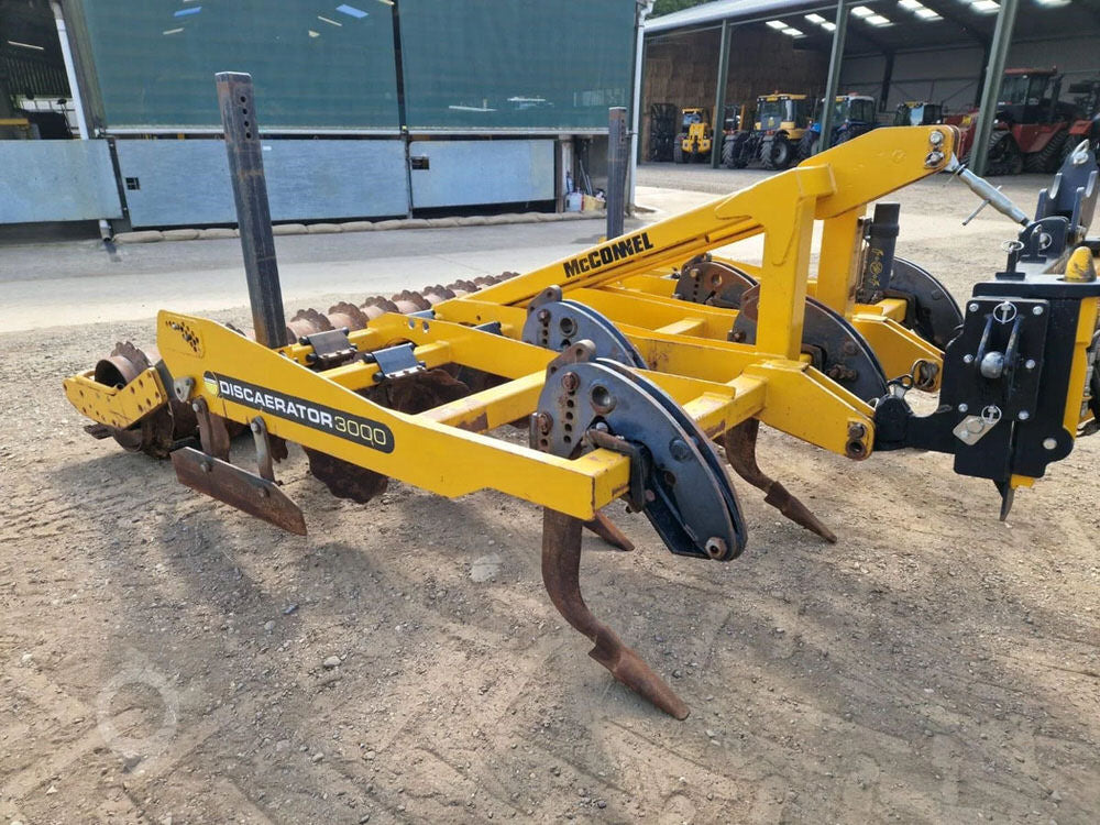 MCCONNEL DISCAERATOR 3000 - 2011