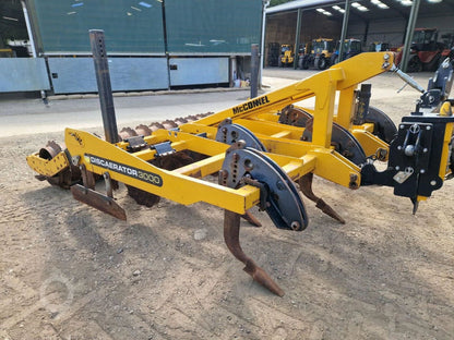 MCCONNEL DISCAERATOR 3000 - 2011