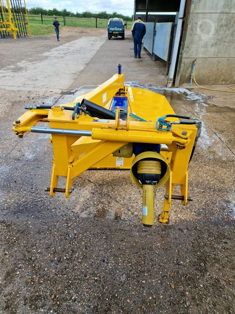 BOMFORD TB240 - 2012