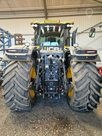 JCB FASTRAC 8330 - 2020