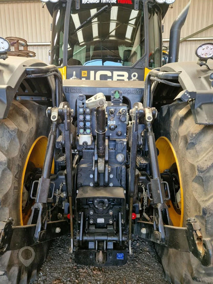 JCB FASTRAC 8330 - 2020