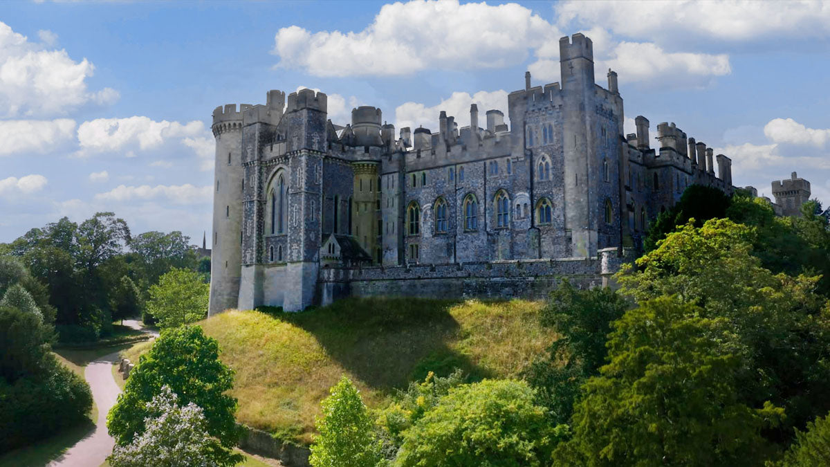 Arundel Castle & Gardens Day Trip - Sunday 29th August 2027