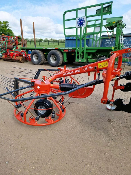 KUHN HAYBOB 300