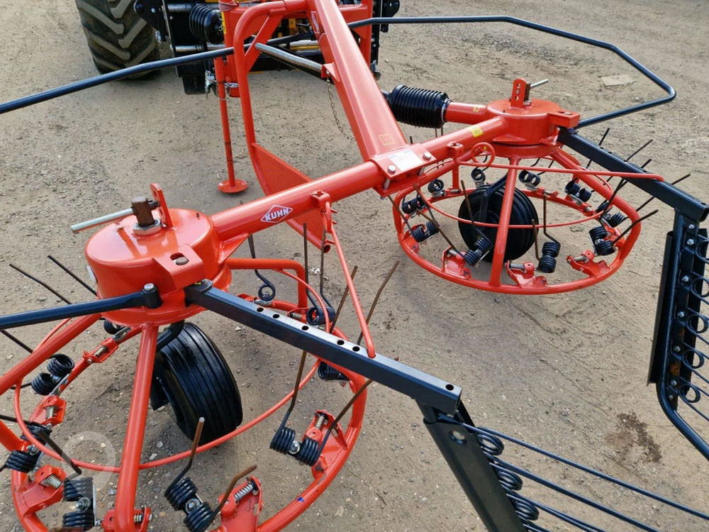 KUHN HAYBOB 300