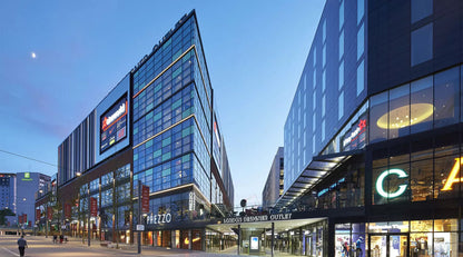 London Designer Outlet Santa's Shopping Saturday Trip - Saturday 21st November 2026