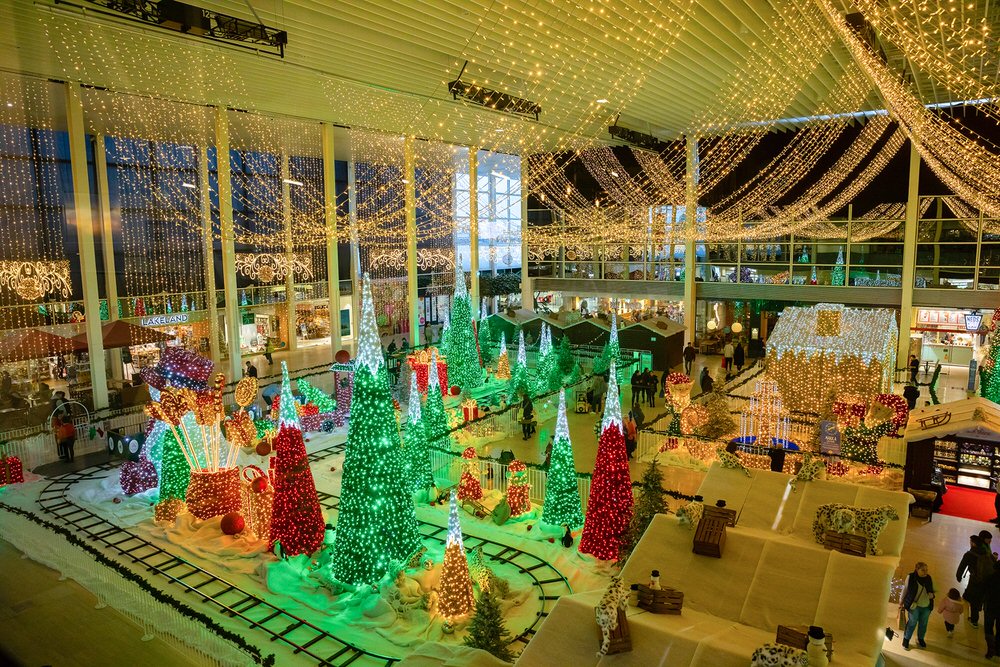 Milton Keynes Centre Santa's Shopping Saturday Trip - Saturday 19th December 2026